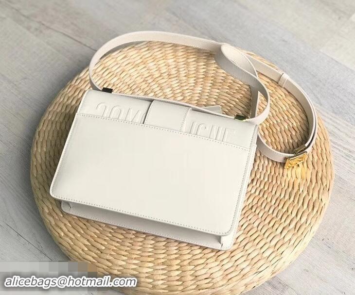 Newest Dior 30 Montaigne Flap Bag in Smooth Calfskin CD96701 White and CD Clasp 2019