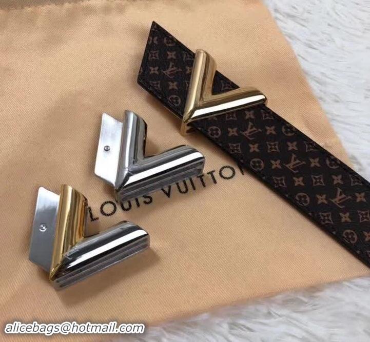 Stylish Louis Vuitton Monogram Canvas Belt 35mm Width with V Buckle 931021 Silver/Gold