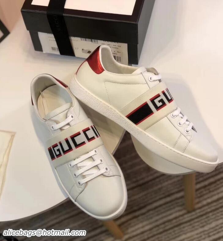 Pretty Style Gucci Ace Sneakers with Gucci Stripe 525269 White