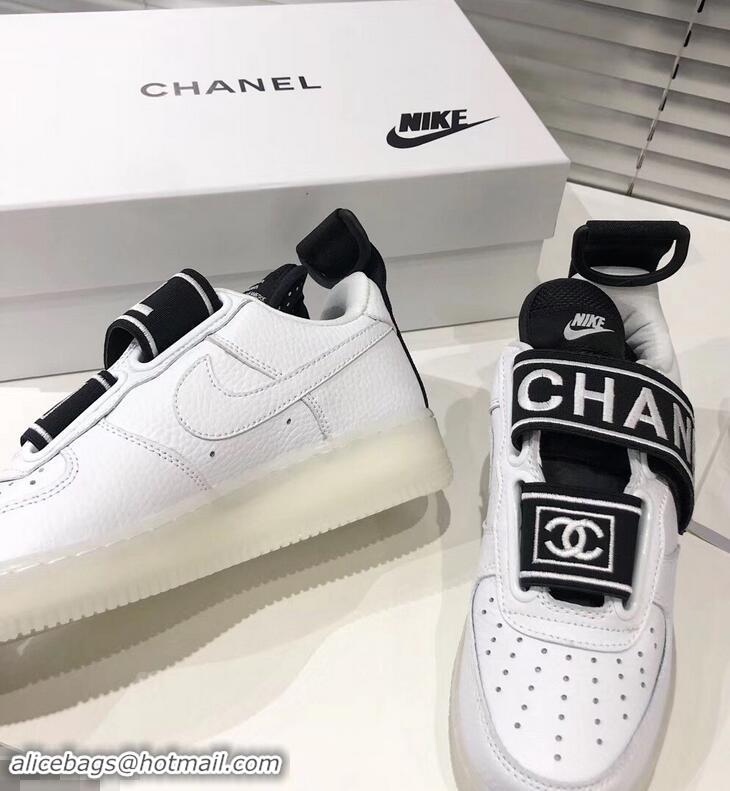 Discount Chanel x Nike Vintage Logo Sneakers G96418 White 2019