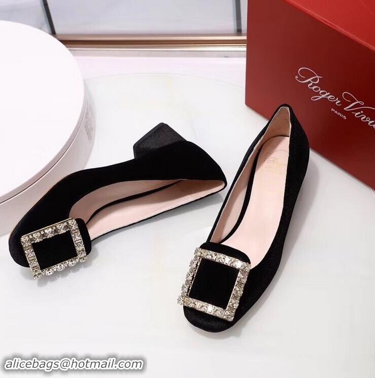 Imitation Roger Vivier Velvet Heel 4.5cm Très Vivier Strass Buckle Pumps R8601 Black 2018