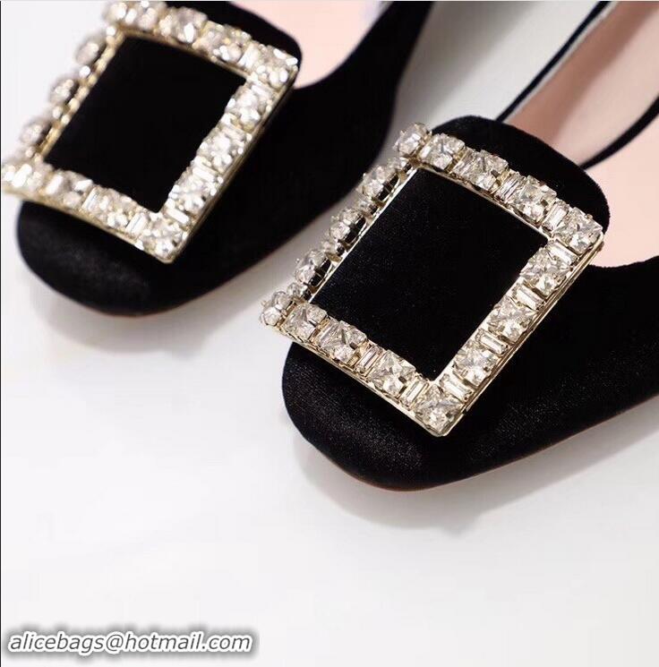 Imitation Roger Vivier Velvet Heel 4.5cm Très Vivier Strass Buckle Pumps R8601 Black 2018