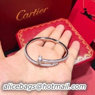 Cheaper Faux Cartier Bracelet CE2333 Silver