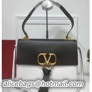 Luxury Hot Valentino Smooth Calfskin Medium VRing Shoulder Bag 181683 Black/White 2019