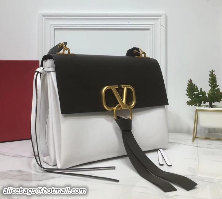 Luxury Hot Valentino Smooth Calfskin Medium VRing Shoulder Bag 181683 Black/White 2019