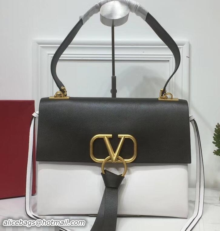 Luxury Hot Valentino Smooth Calfskin Medium VRing Shoulder Bag 181683 Black/White 2019