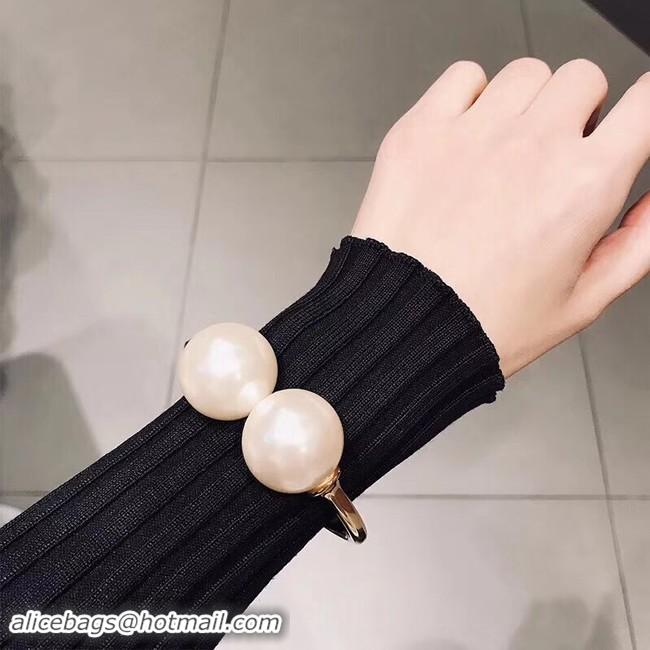 Well Crafted CELINE Bracelet CE2244