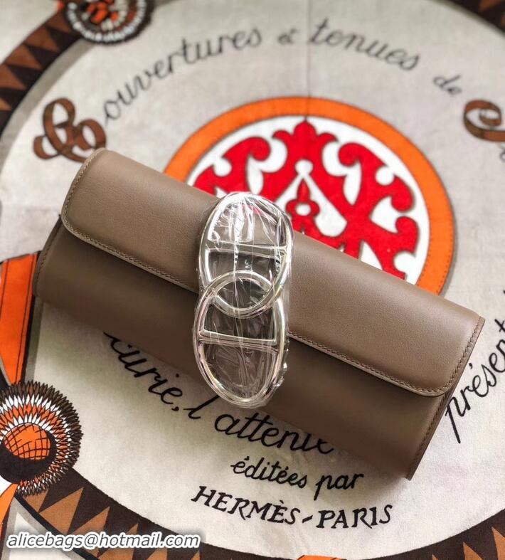 Sophisticated hermes egee clutch in original swift leathere etoupe with silver hardware H945103