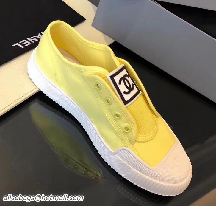 Top Quality Chanel Vintage CC Logo Sneakers S701012 Yellow 2019