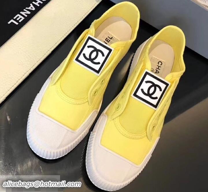 Top Quality Chanel Vintage CC Logo Sneakers S701012 Yellow 2019