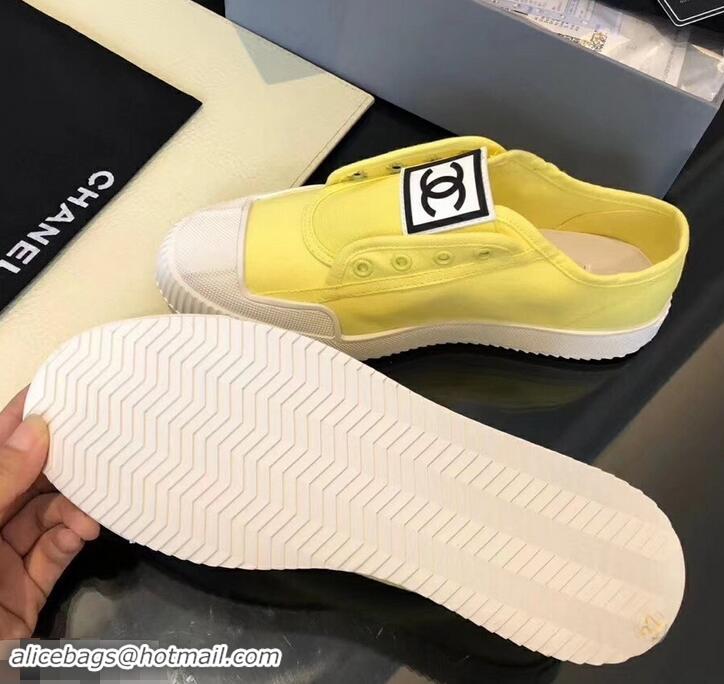 Top Quality Chanel Vintage CC Logo Sneakers S701012 Yellow 2019