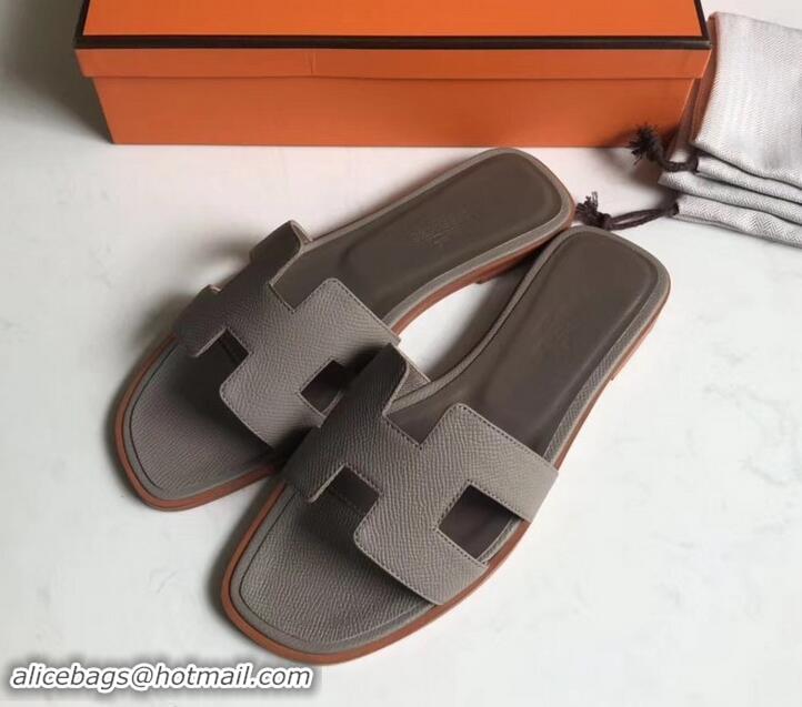 Affordable Price Hermes Oran Flat slippers in epsom leather H701020 elephant gray with brown piping