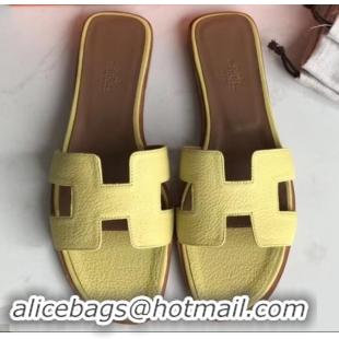 Classic Hermes Oran Flat Slipper Sandals in Togo Leather H701030 Light Yellow/Coffee