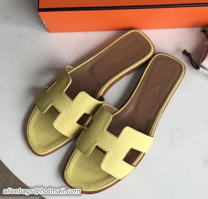 Classic Hermes Oran Flat Slipper Sandals in Togo Leather H701030 Light Yellow/Coffee