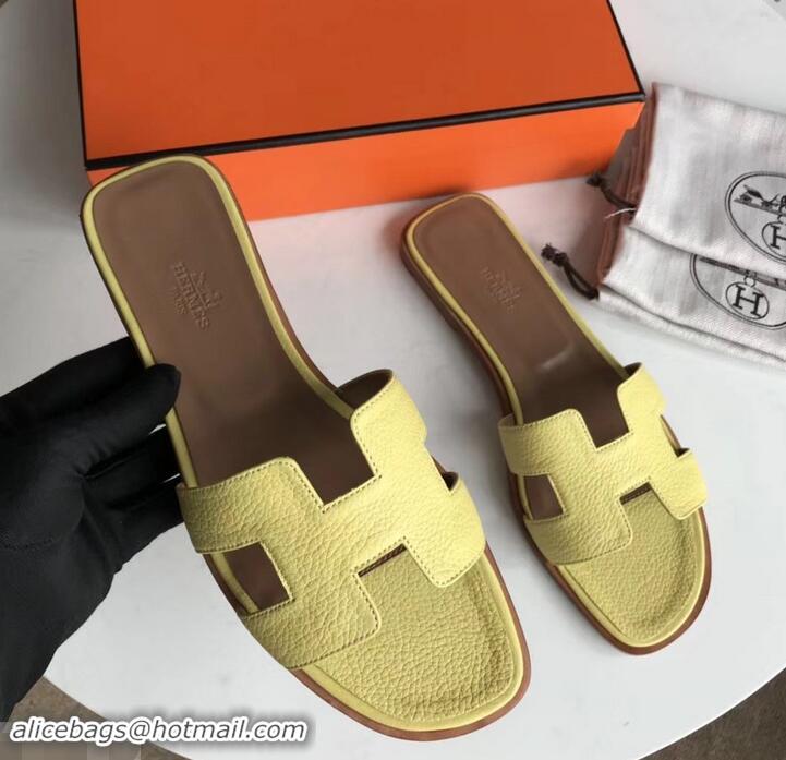 Classic Hermes Oran Flat Slipper Sandals in Togo Leather H701030 Light Yellow/Coffee