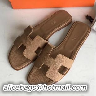 Stylish Hermes Oran Flat Slipper Sandals in Togo Leather H701030 Camel