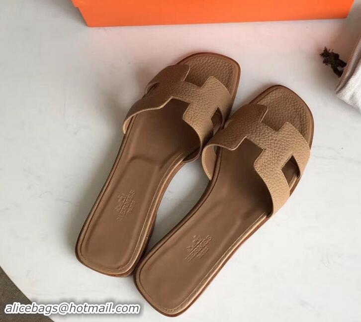 Stylish Hermes Oran Flat Slipper Sandals in Togo Leather H701030 Camel