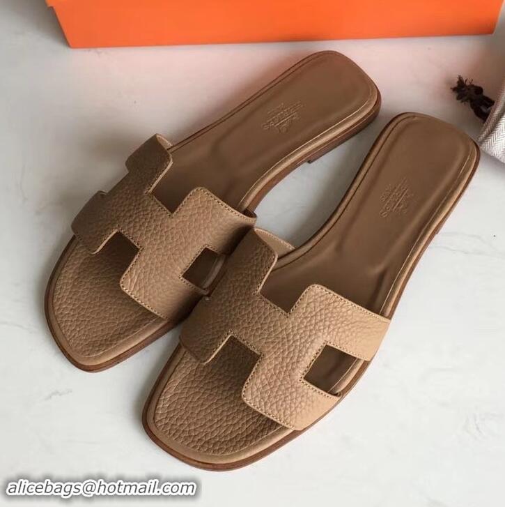 Stylish Hermes Oran Flat Slipper Sandals in Togo Leather H701030 Camel