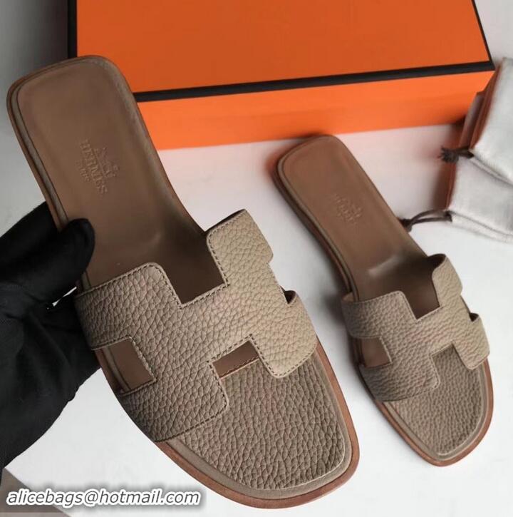 Discount Design Hermes Oran Flat Slipper Sandals in Togo Leather H701030 Light Camel/Brown