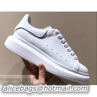 Trendy Design Alexander McQueen Oversized Sneakers A716011 White 2019