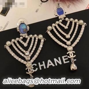 Feminine Chanel Earrings J717436