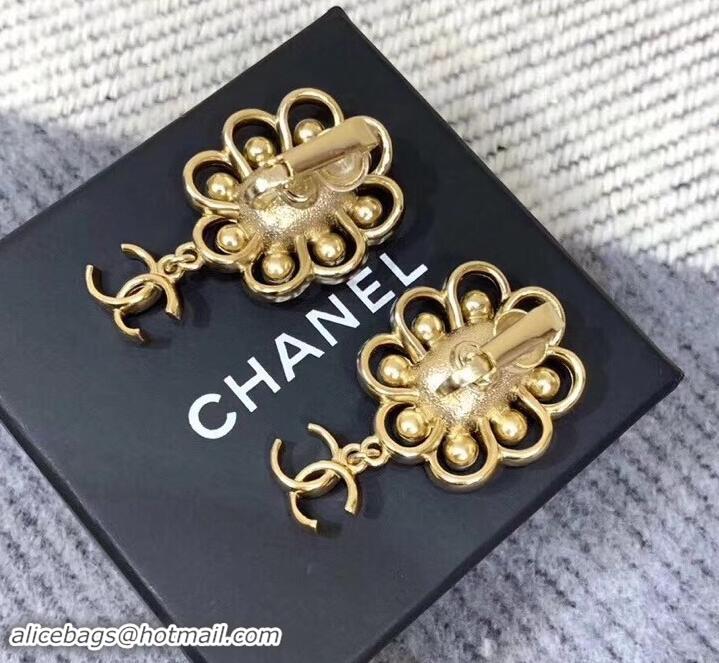 Good Looking Chanel Earrings J719021 2019