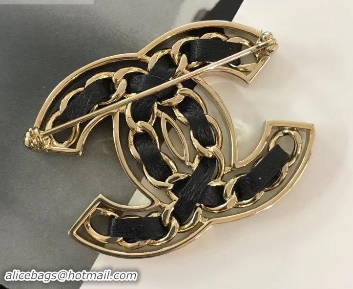 Best Luxury Chanel Brooch J720018