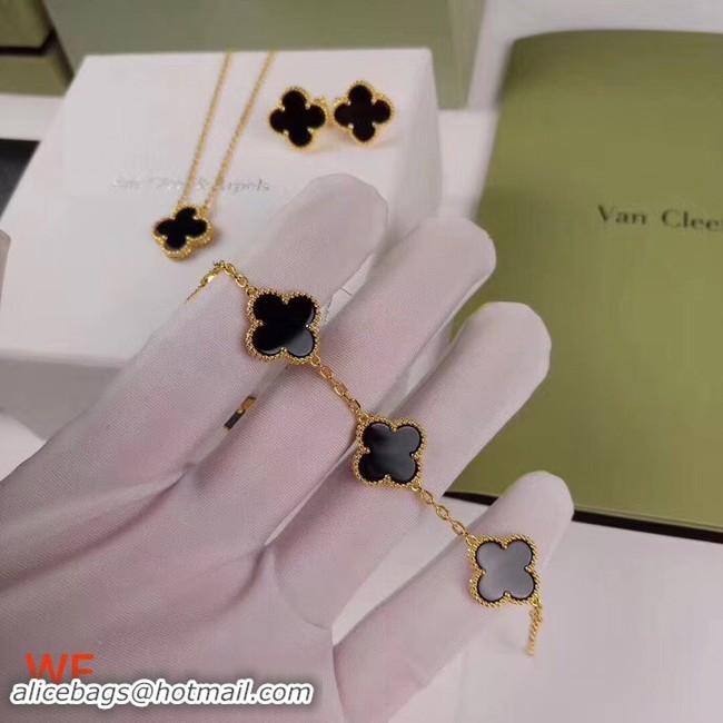 Well Crafted Van Cleef & Arpels Bracelet V192044