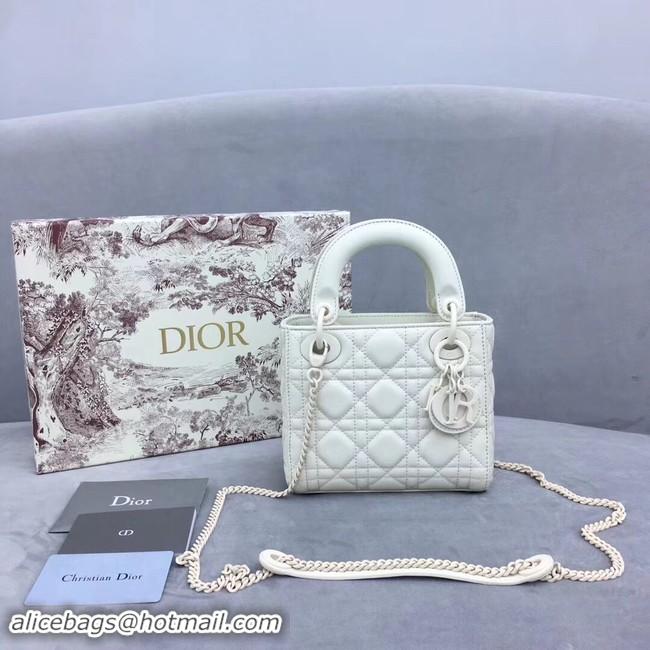 Good Taste Dior ULTRAMATTE LADY DIOR-TAS M0505O white