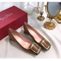 Imitation Roger Vivier Heel 4.5cm Calfskin Metal Buckle Pumps R8998 Brown 2019