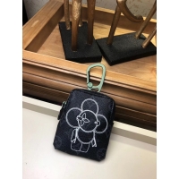 Sumptuous Louis Vuitton Keychain LV122609