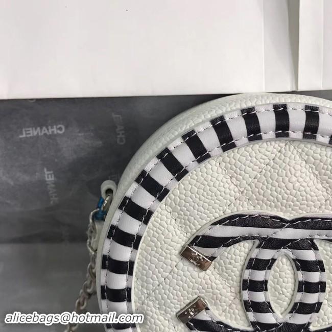 Crafted Chanel Original Clutch with Chain B81599 white