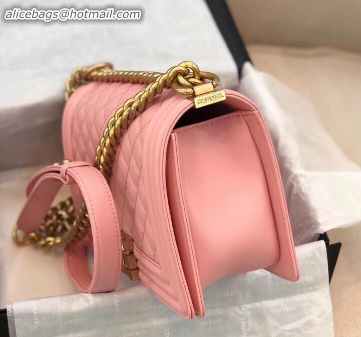 Trendy Design Chanel Calfskin and Gold-Tone Metal Medium Boy Flap Bag A090506 Pink