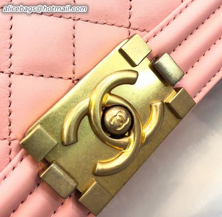 Trendy Design Chanel Calfskin and Gold-Tone Metal Medium Boy Flap Bag A090506 Pink