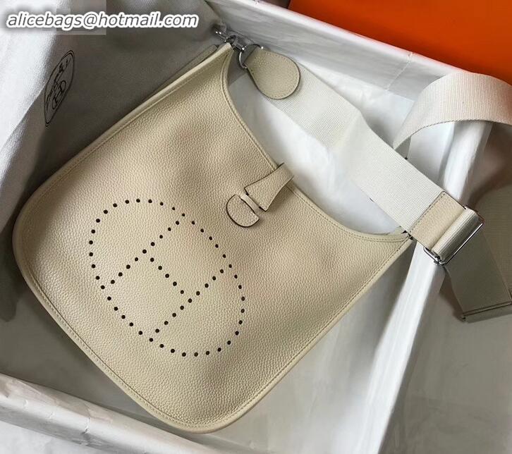 Sumptuous Hermes Togo Leather Evelyne III PM Bag H091401 creamy