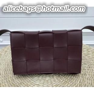 Market Sells Bottega Veneta Cassette Crossbody Bag In Maxi Intrecciato BV90726 Burgundy 2019