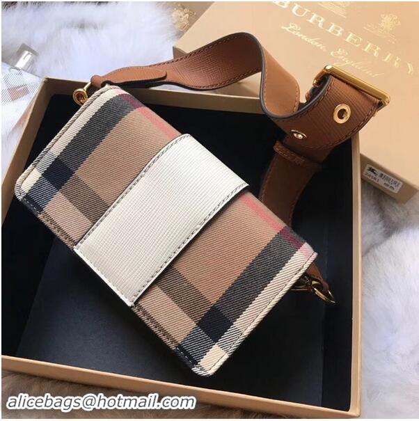 Good Taste BURBERRY Hampshire vintage check leather cross-body bag 24581 white