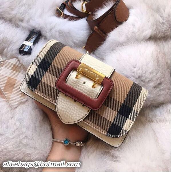 Good Taste BURBERRY Hampshire vintage check leather cross-body bag 24581 white