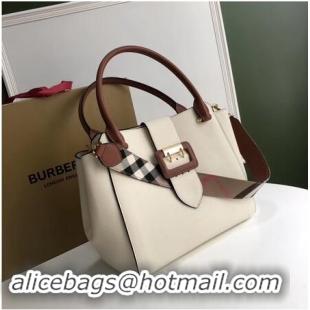 Expensive Grade BURBERRY Medium Banner tote bag 0221 white