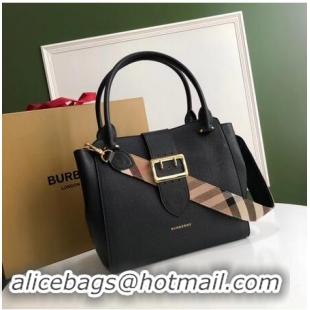 Refined BURBERRY Medium Banner tote bag 0221 black