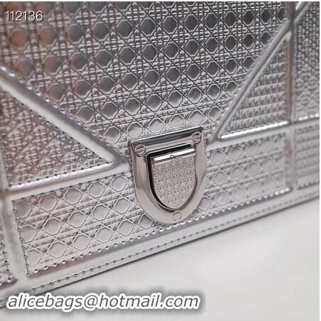 Fashion Show Collection Dior DIORAMA leather Chain bag S0328 silver