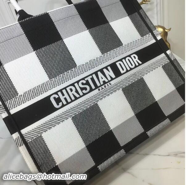 Chic Discount DIOR BOOK TOTE BAG IN EMBROIDERED CANVAS C1286 Square