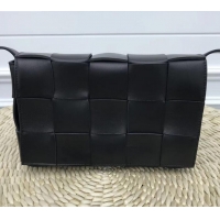 Stylish Bottega Veneta Cassette Crossbody Bag In Maxi Intrecciato BV90726 Black 2019