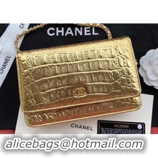 Luxury Chanel Calfskin & Gold-Tone Metal A33814 Gold