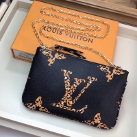 Stylish Louis Vuitton POCHETTE DOUBLE ZIP Chain Bag M67561