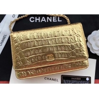 Luxury Chanel Calfskin & Gold-Tone Metal A33814 Gold