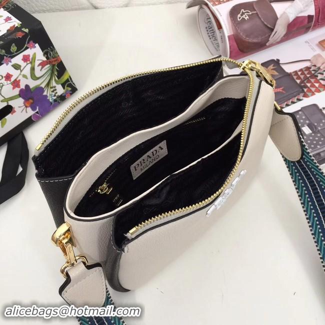 Purchase Prada leather shoulder bag 66136 white