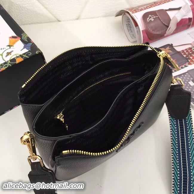 Sumptuous Prada leather shoulder bag 66136 black