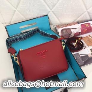 Stylish Prada leather shoulder bag 66136 red