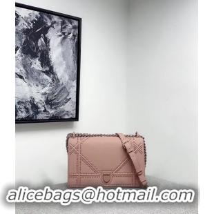 Good Looking Dior ULTRAMATTE DIORAMA-TAS M0422S pink